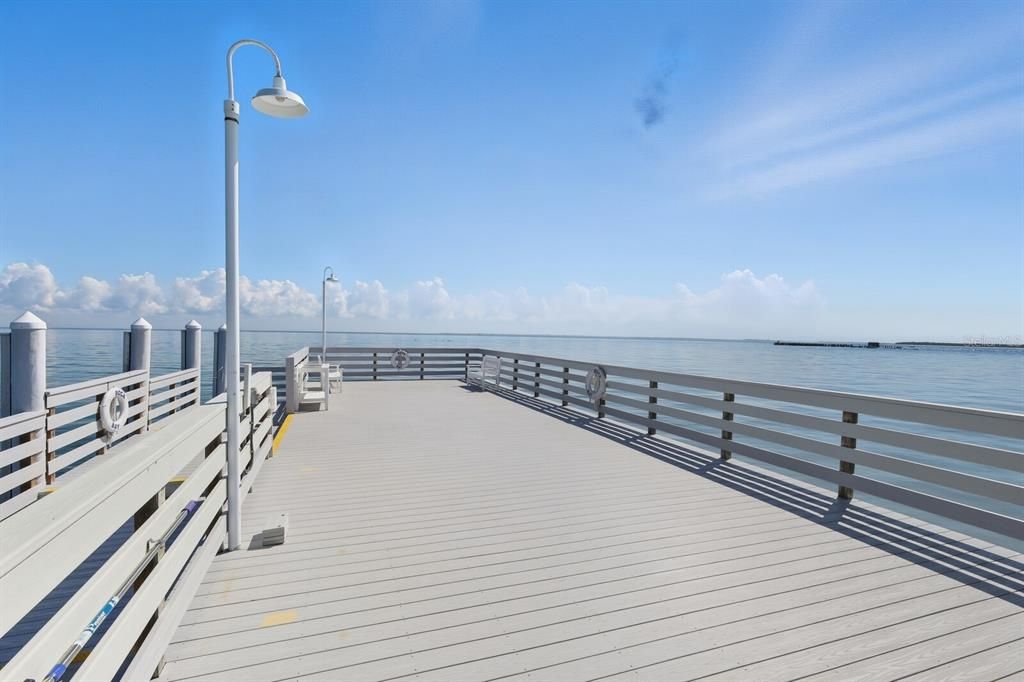 For Sale: $2,975,000 (2 beds, 2 baths, 2010 Square Feet)