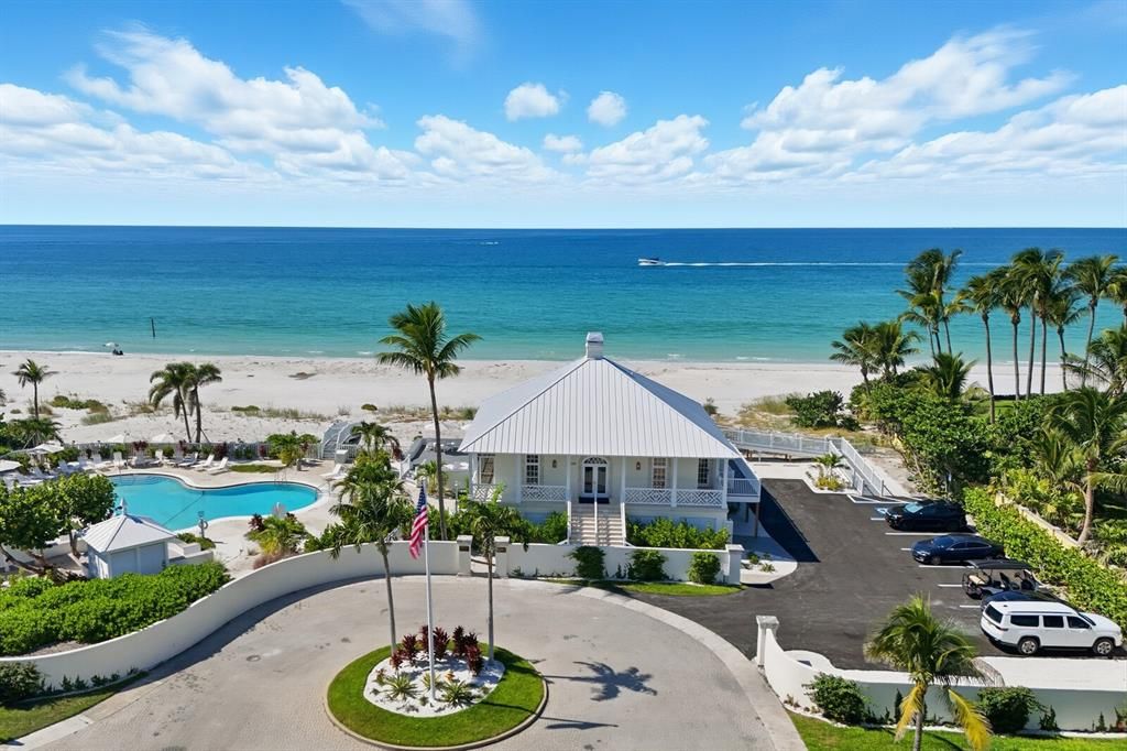 For Sale: $2,975,000 (2 beds, 2 baths, 2010 Square Feet)