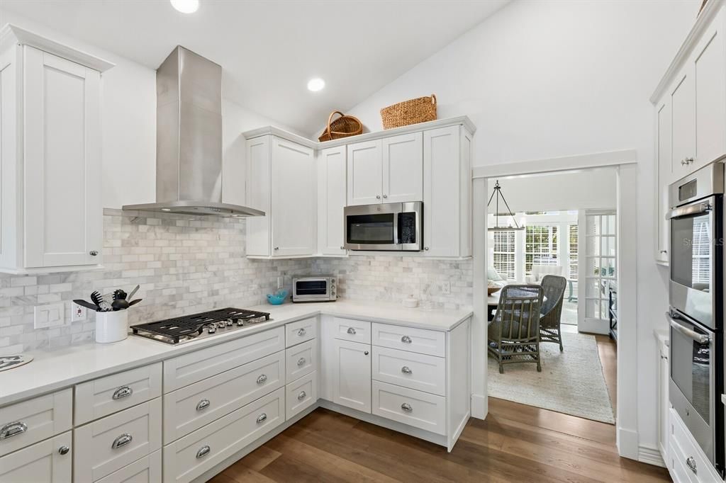 For Sale: $2,975,000 (2 beds, 2 baths, 2010 Square Feet)