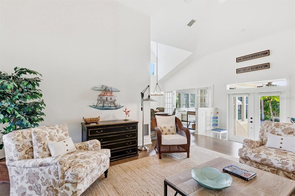 For Sale: $2,975,000 (2 beds, 2 baths, 2010 Square Feet)