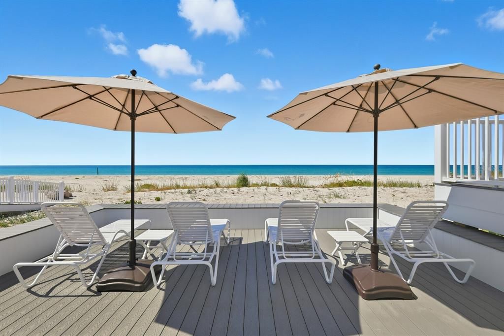 For Sale: $2,975,000 (2 beds, 2 baths, 2010 Square Feet)