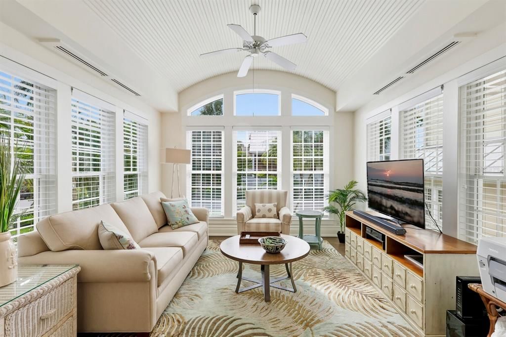 For Sale: $2,975,000 (2 beds, 2 baths, 2010 Square Feet)