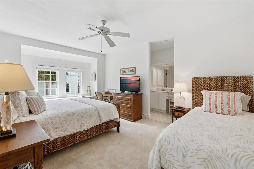 For Sale: $2,975,000 (2 beds, 2 baths, 2010 Square Feet)