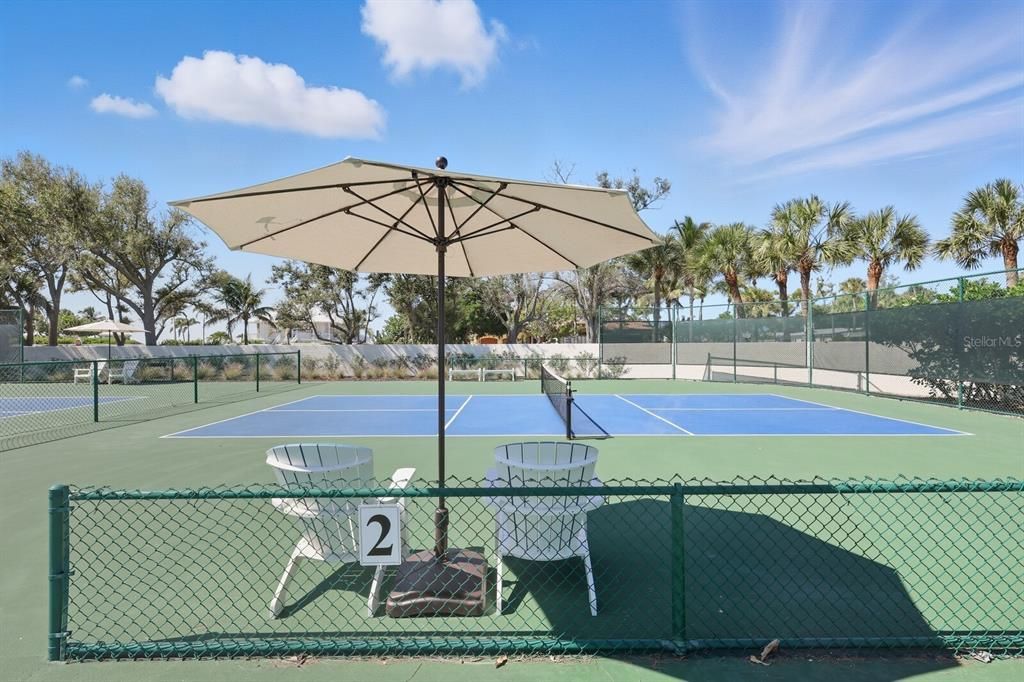 For Sale: $2,975,000 (2 beds, 2 baths, 2010 Square Feet)