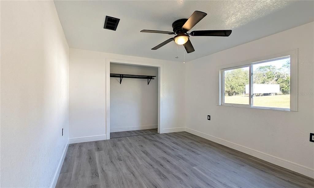 На продажу: $599,000 (7 спален, 5 ванн, 580 Квадратных фут)