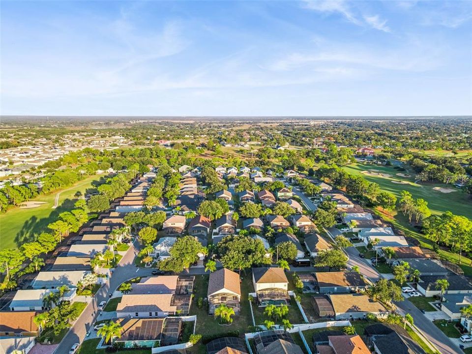 На продажу: $375,000 (4 спален, 3 ванн, 1940 Квадратных фут)