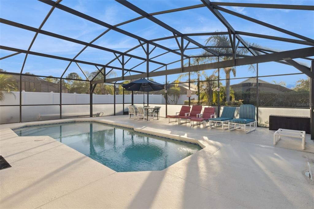 На продажу: $375,000 (4 спален, 3 ванн, 1940 Квадратных фут)