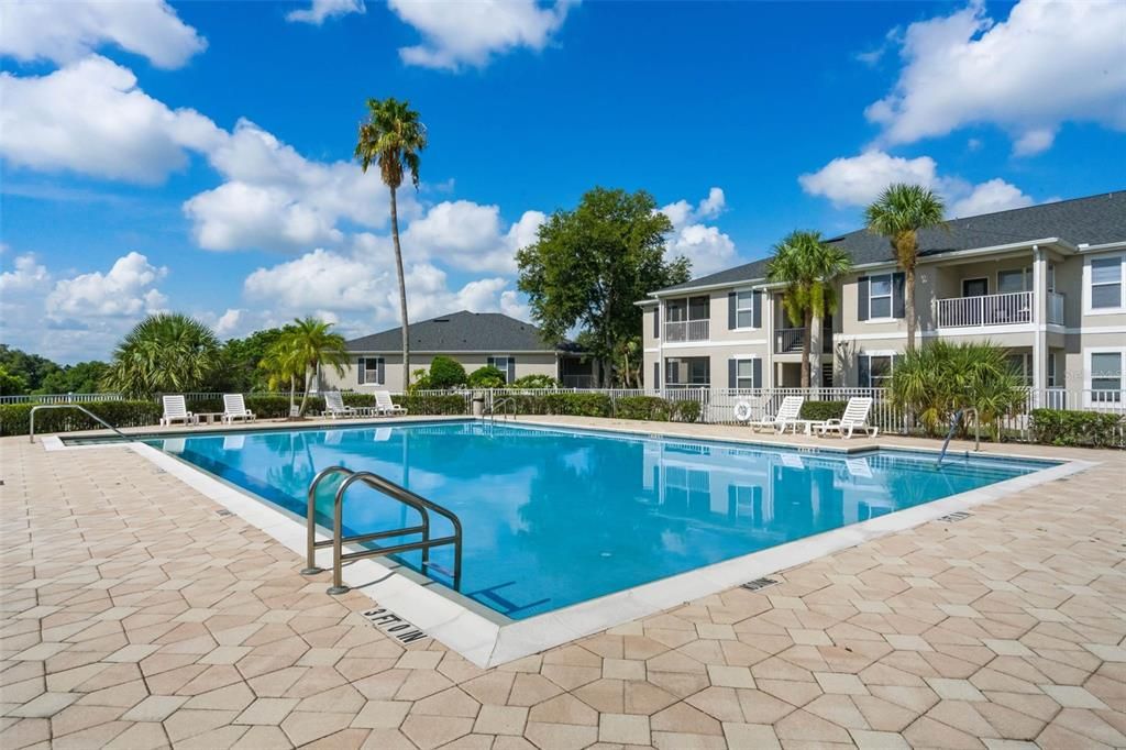 На продажу: $375,000 (4 спален, 3 ванн, 1940 Квадратных фут)