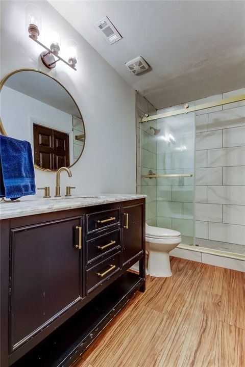 En Venta: $335,000 (4 camas, 2 baños, 1756 Pies cuadrados)