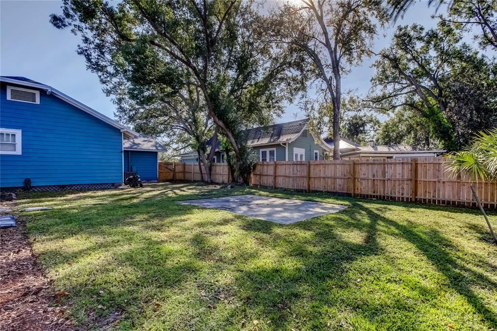 En Venta: $335,000 (4 camas, 2 baños, 1756 Pies cuadrados)