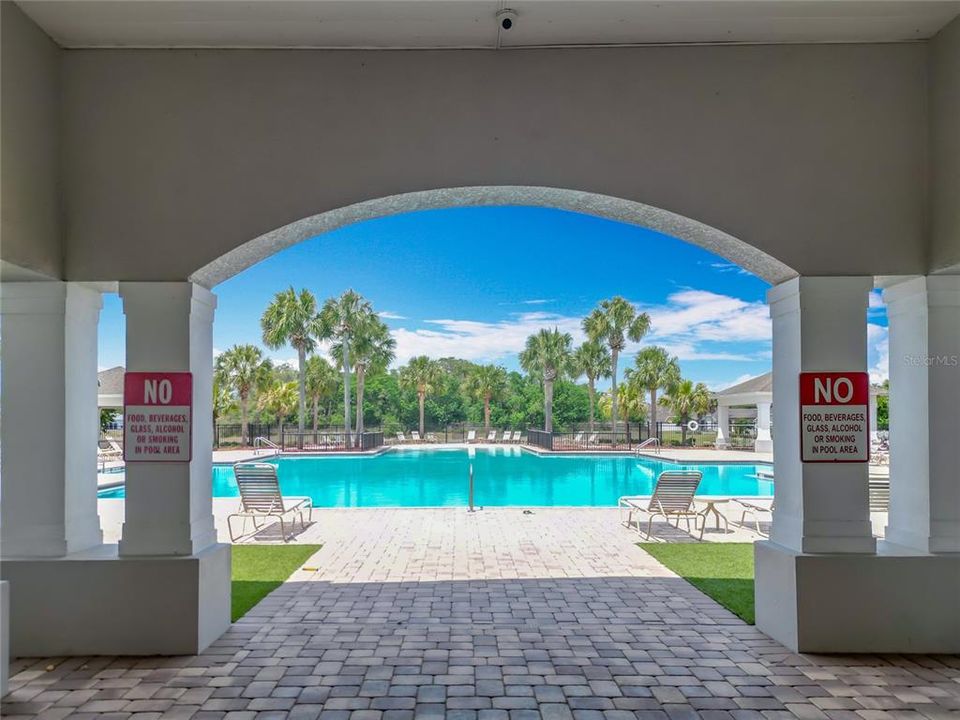 For Sale: $380,000 (4 beds, 2 baths, 2612 Square Feet)