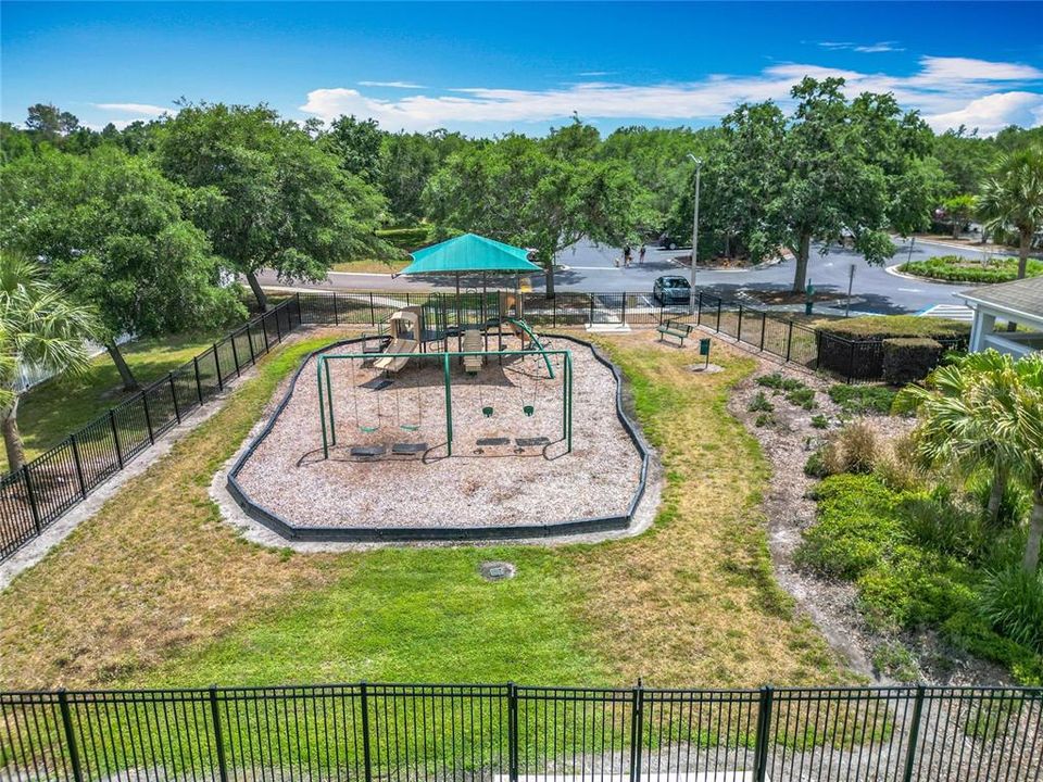 For Sale: $380,000 (4 beds, 2 baths, 2612 Square Feet)