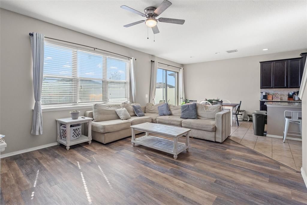 For Sale: $380,000 (4 beds, 2 baths, 2612 Square Feet)