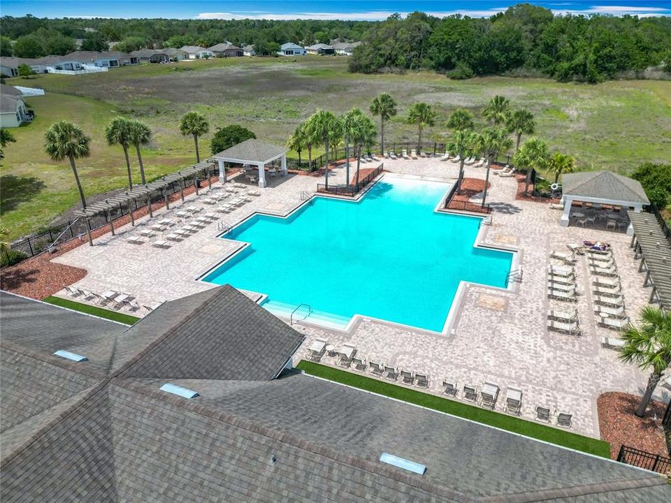 For Sale: $380,000 (4 beds, 2 baths, 2612 Square Feet)