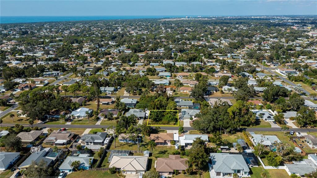 待售: $75,000 (0.18 acres)