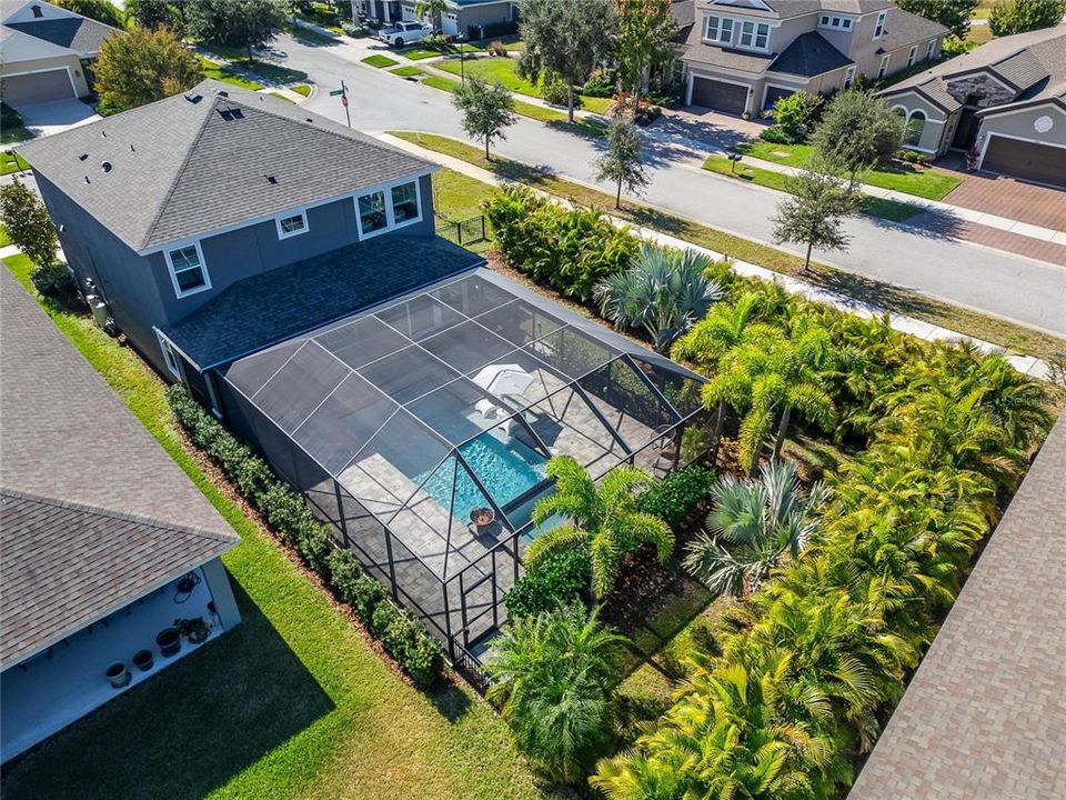 合同活跃: $615,000 (4 贝兹, 2 浴室, 2484 平方英尺)