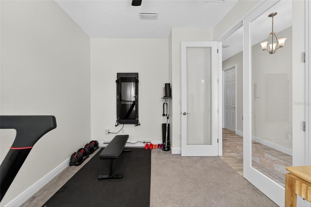 合同活跃: $615,000 (4 贝兹, 2 浴室, 2484 平方英尺)