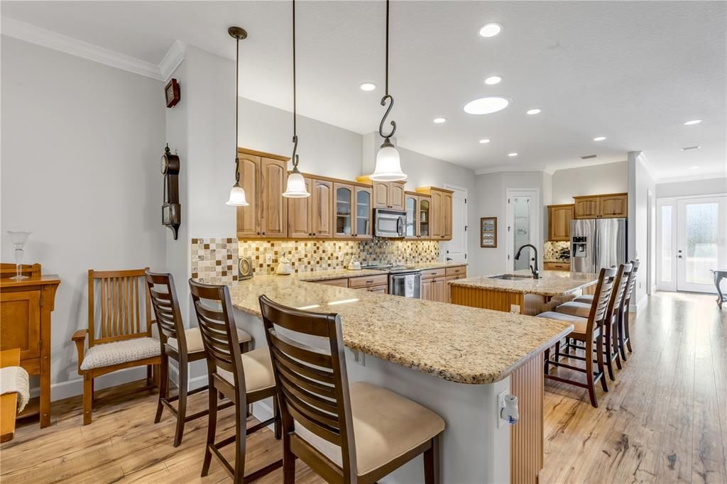 На продажу: $477,000 (3 спален, 2 ванн, 1976 Квадратных фут)