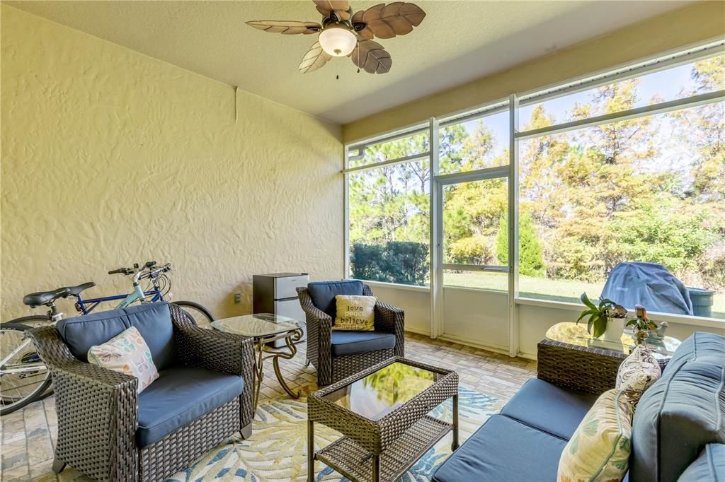 На продажу: $477,000 (3 спален, 2 ванн, 1976 Квадратных фут)