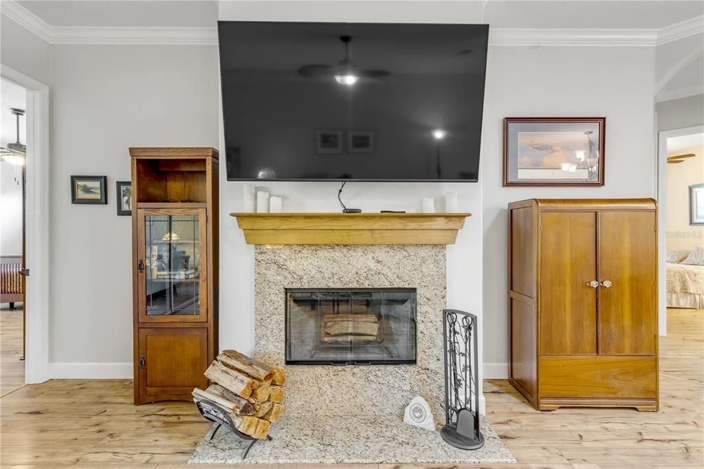 На продажу: $477,000 (3 спален, 2 ванн, 1976 Квадратных фут)