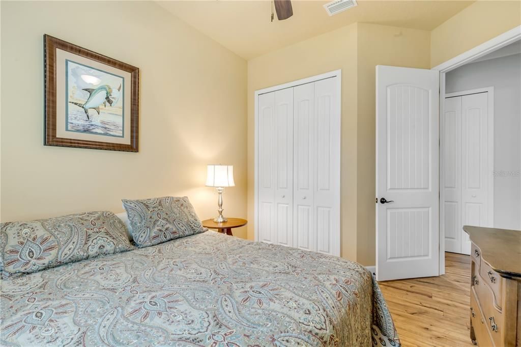 На продажу: $477,000 (3 спален, 2 ванн, 1976 Квадратных фут)