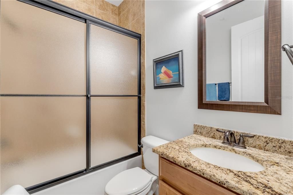 На продажу: $477,000 (3 спален, 2 ванн, 1976 Квадратных фут)