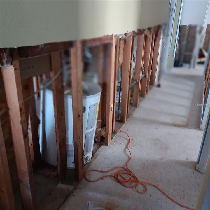 待售: $1,295,000 (4 贝兹, 0 浴室, 1582 平方英尺)