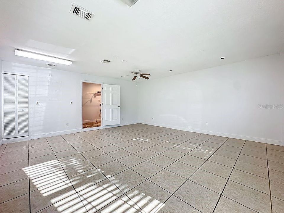 For Sale: $355,000 (3 beds, 2 baths, 1510 Square Feet)