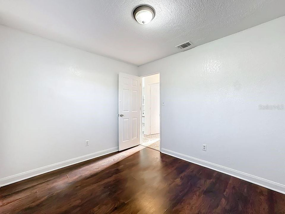 For Sale: $355,000 (3 beds, 2 baths, 1510 Square Feet)