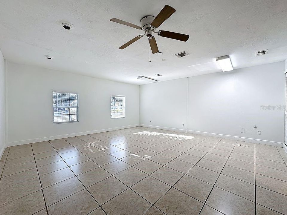 For Sale: $355,000 (3 beds, 2 baths, 1510 Square Feet)