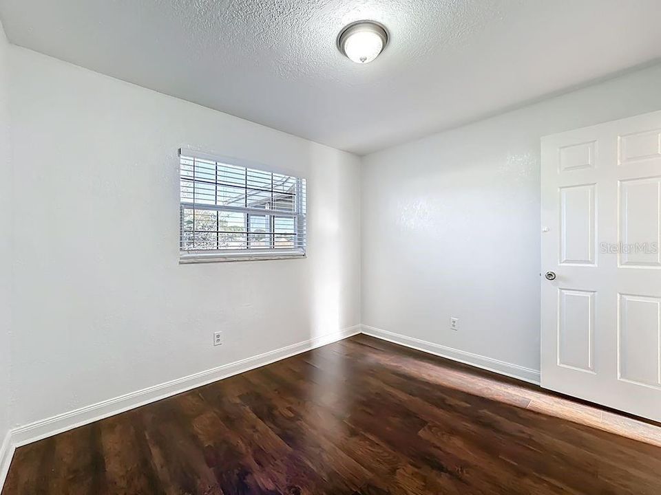 For Sale: $355,000 (3 beds, 2 baths, 1510 Square Feet)