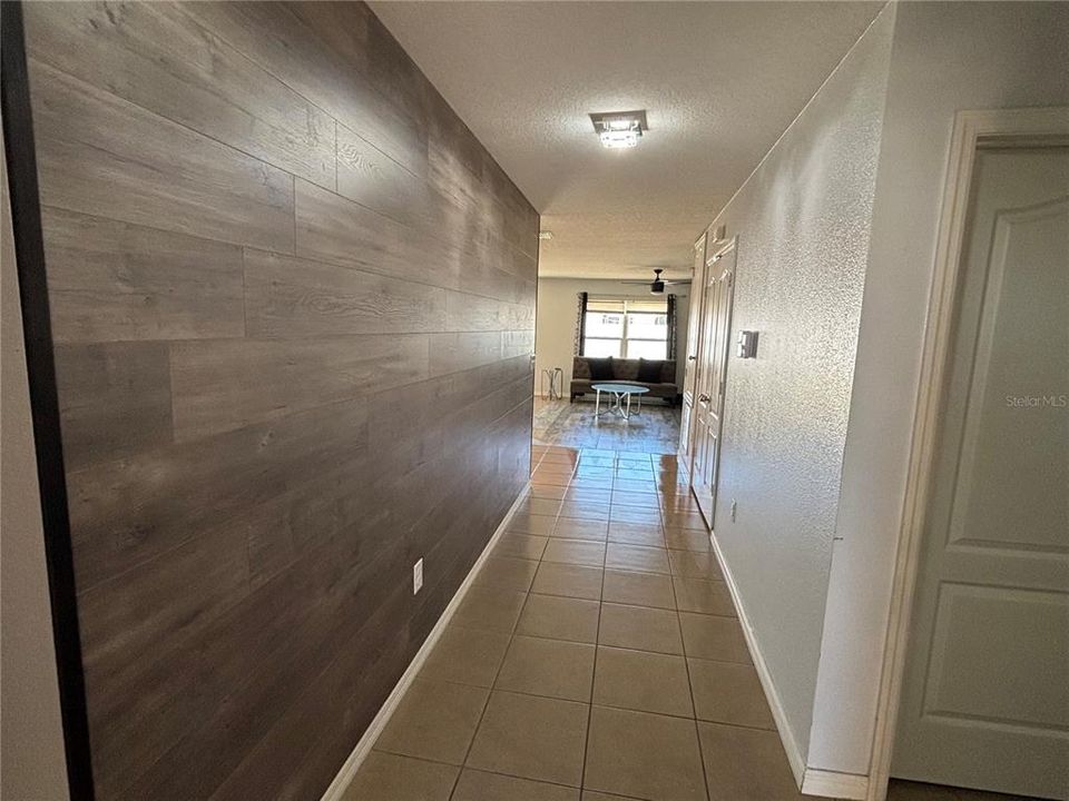 For Sale: $355,000 (4 beds, 2 baths, 1707 Square Feet)