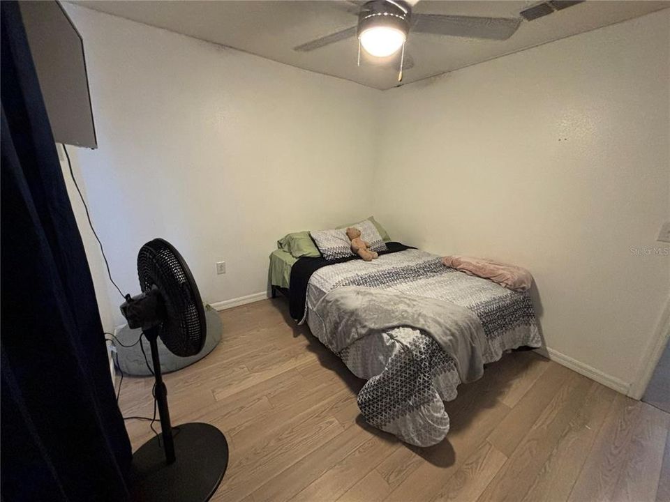 For Sale: $355,000 (4 beds, 2 baths, 1707 Square Feet)