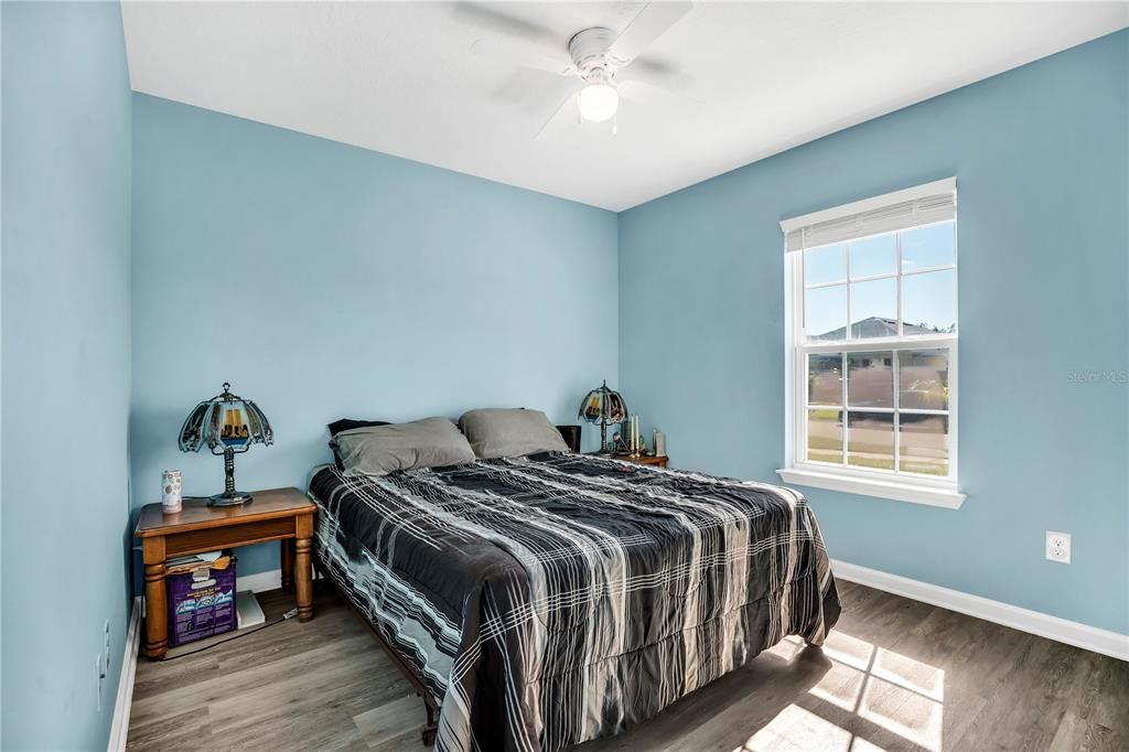 For Sale: $330,000 (3 beds, 2 baths, 1537 Square Feet)