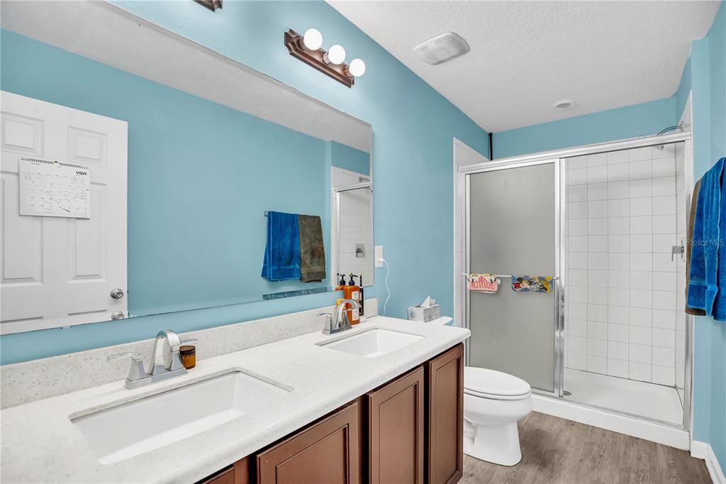 For Sale: $330,000 (3 beds, 2 baths, 1537 Square Feet)