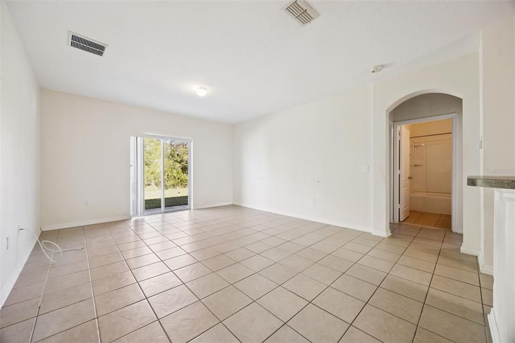 En Venta: $367,000 (3 camas, 2 baños, 1541 Pies cuadrados)