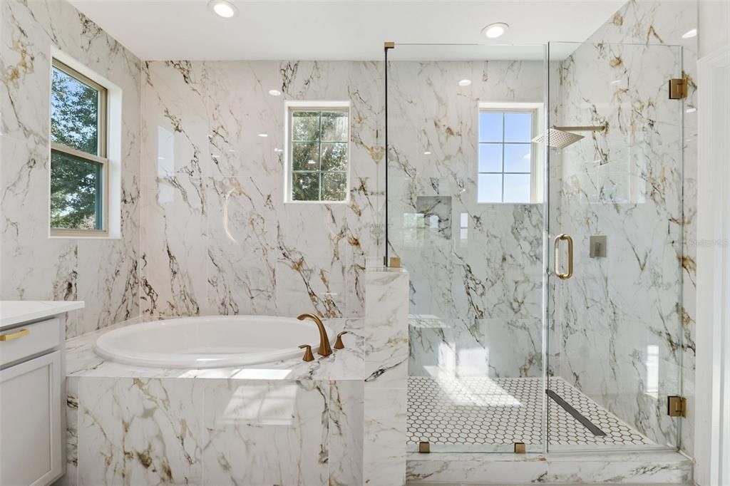 待售: $1,290,000 (4 贝兹, 3 浴室, 3682 平方英尺)