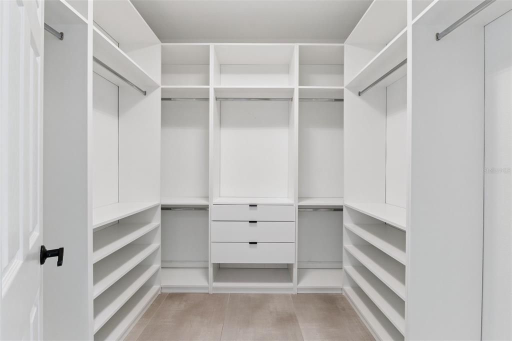 待售: $1,290,000 (4 贝兹, 3 浴室, 3682 平方英尺)