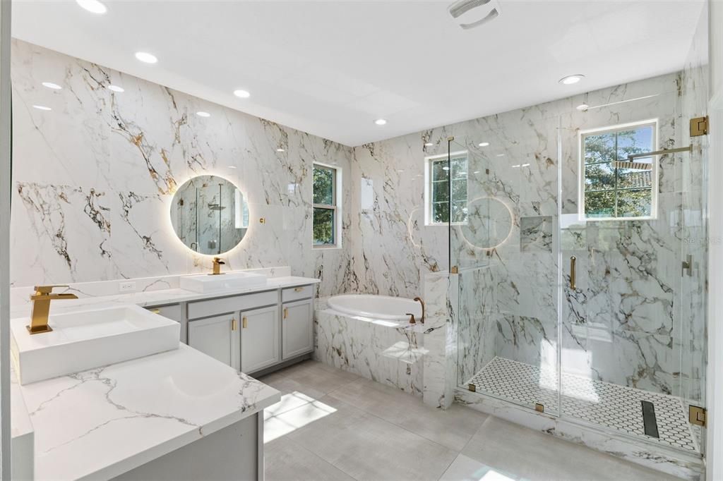 待售: $1,290,000 (4 贝兹, 3 浴室, 3682 平方英尺)