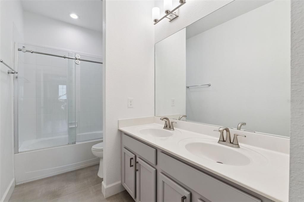 待售: $1,290,000 (4 贝兹, 3 浴室, 3682 平方英尺)