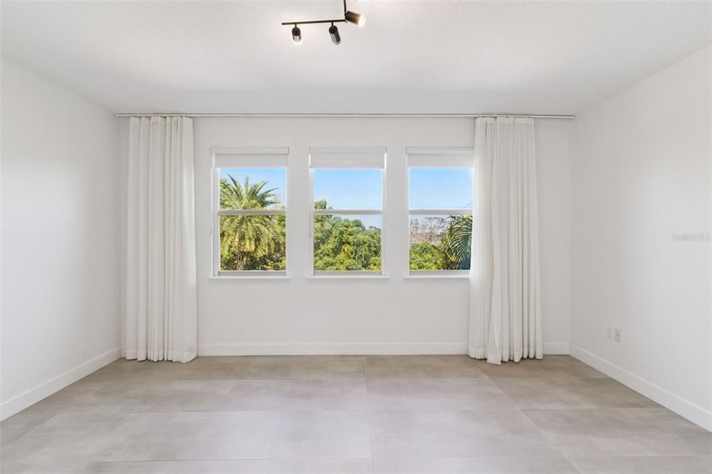 待售: $1,290,000 (4 贝兹, 3 浴室, 3682 平方英尺)