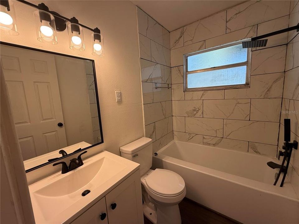 For Sale: $335,000 (3 beds, 2 baths, 1722 Square Feet)