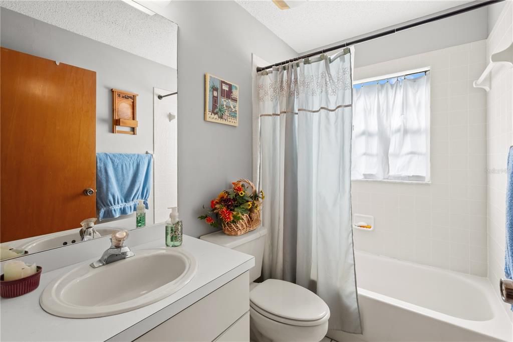 For Sale: $700,000 (3 beds, 2 baths, 1656 Square Feet)