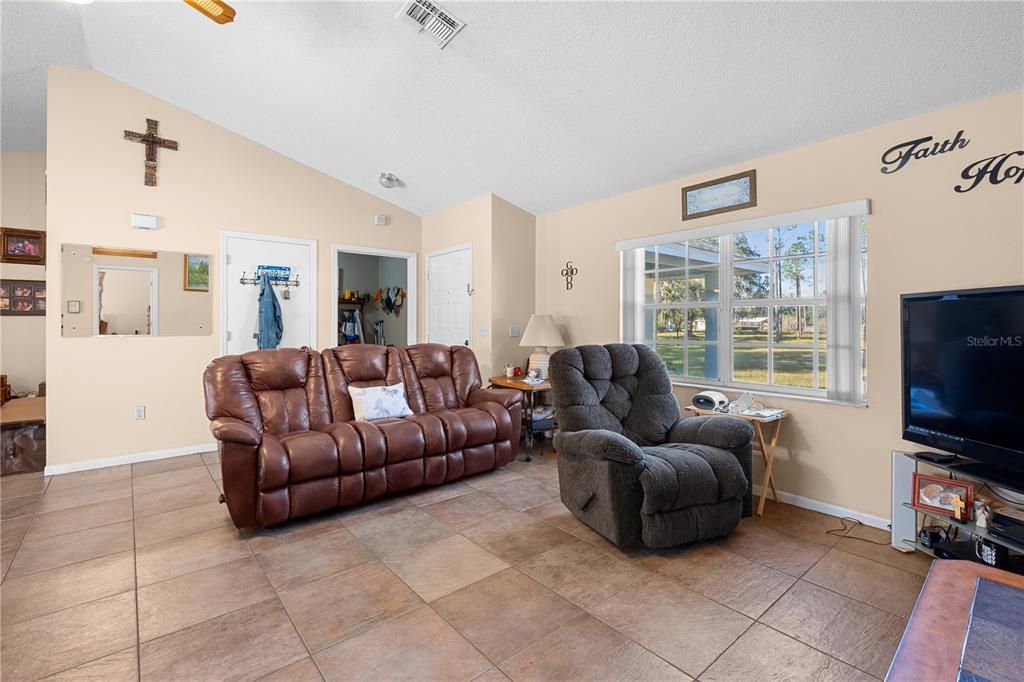 For Sale: $700,000 (3 beds, 2 baths, 1656 Square Feet)