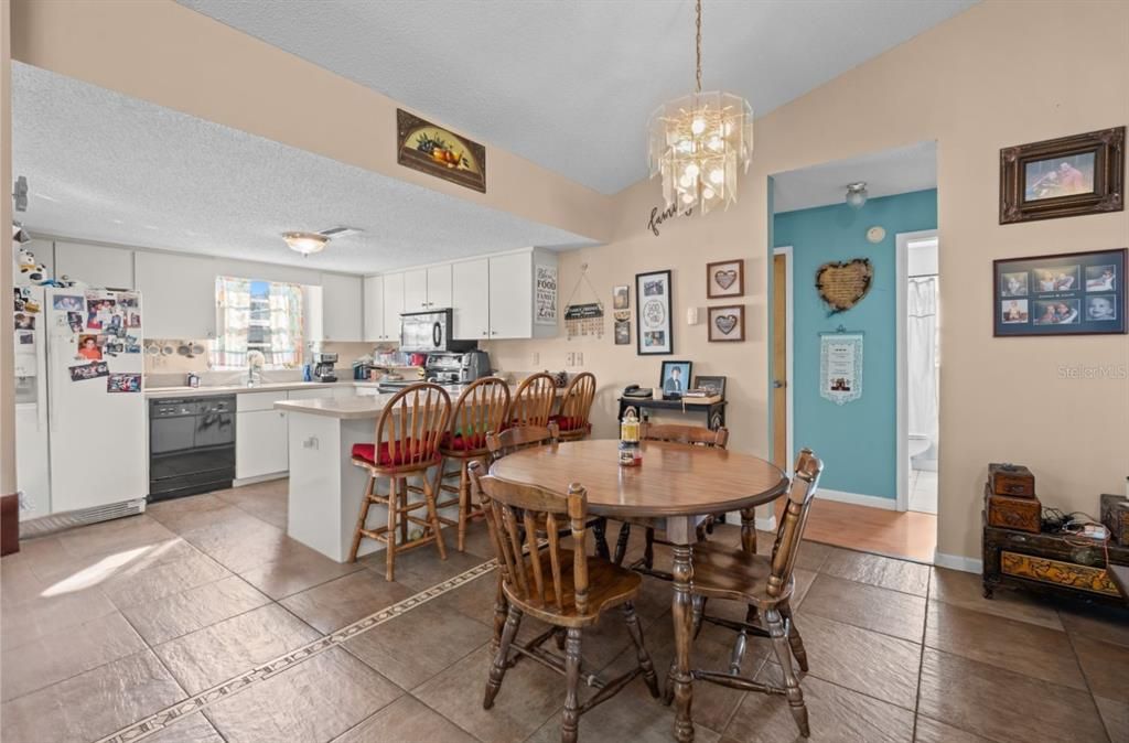 For Sale: $700,000 (3 beds, 2 baths, 1656 Square Feet)