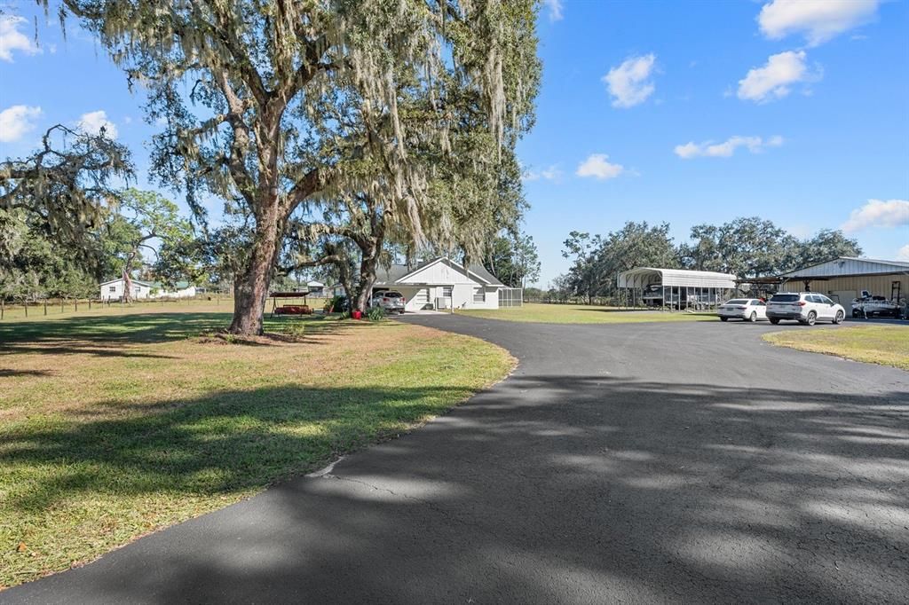 For Sale: $700,000 (3 beds, 2 baths, 1656 Square Feet)