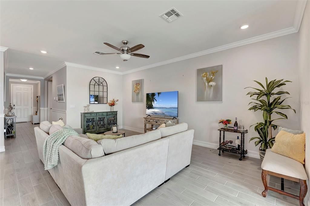 For Sale: $595,000 (4 beds, 2 baths, 2023 Square Feet)