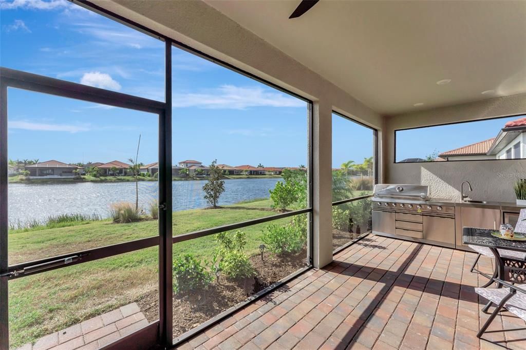 For Sale: $595,000 (4 beds, 2 baths, 2023 Square Feet)