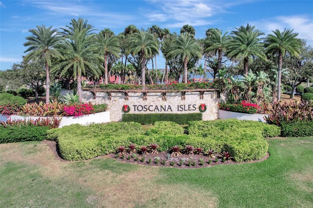 For Sale: $595,000 (4 beds, 2 baths, 2023 Square Feet)