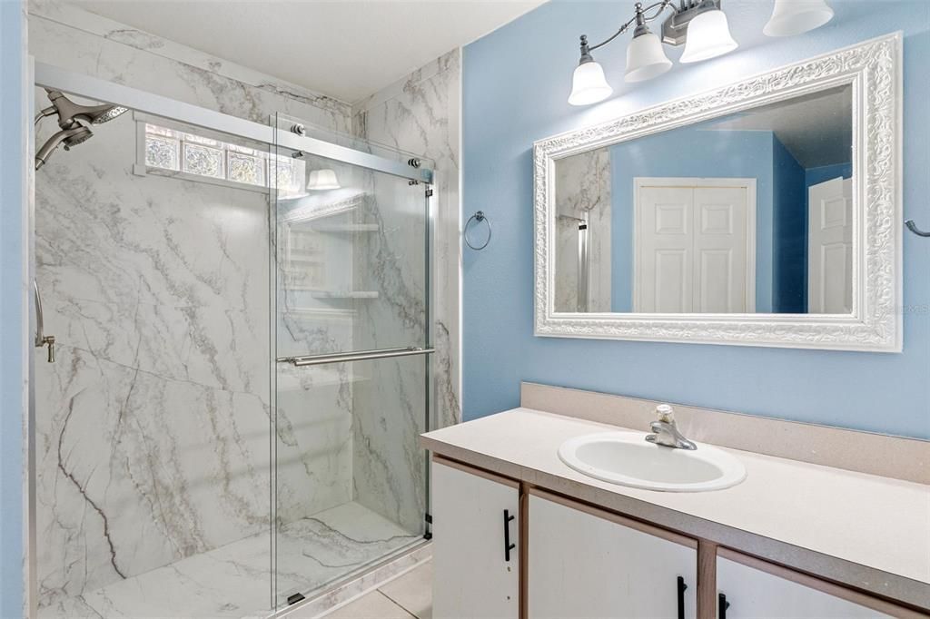 На продажу: $315,000 (3 спален, 2 ванн, 1170 Квадратных фут)